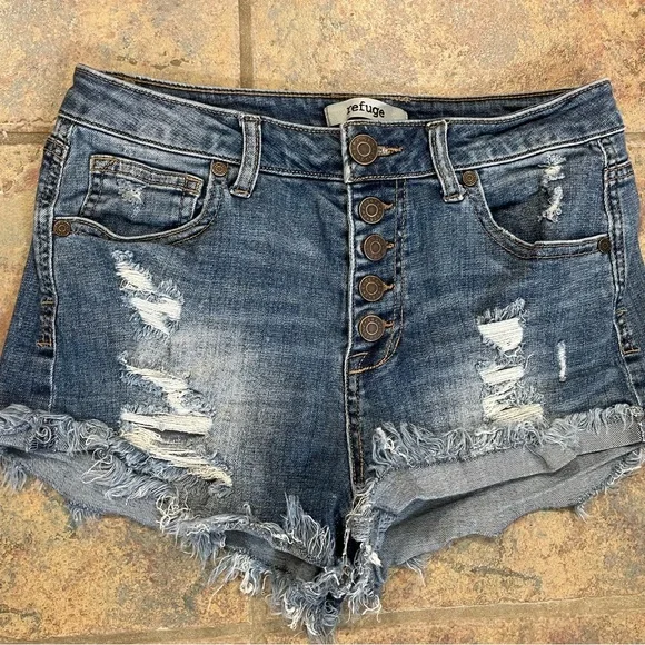 Refuge distressed jean shorts - Picture 2 of 5